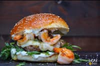 Surf N' Turf Burger menü