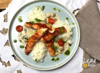 Baconbe tekert csirkemellcsíkok tejszínes gombaraguval