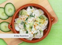 Tejfölös uborkasaláta