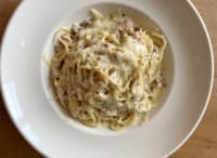 Tejszínes sonkás spagetti