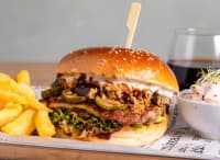 Barbecue burger menü