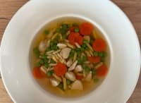 Újházi tyúkhúsleves (5 dl)